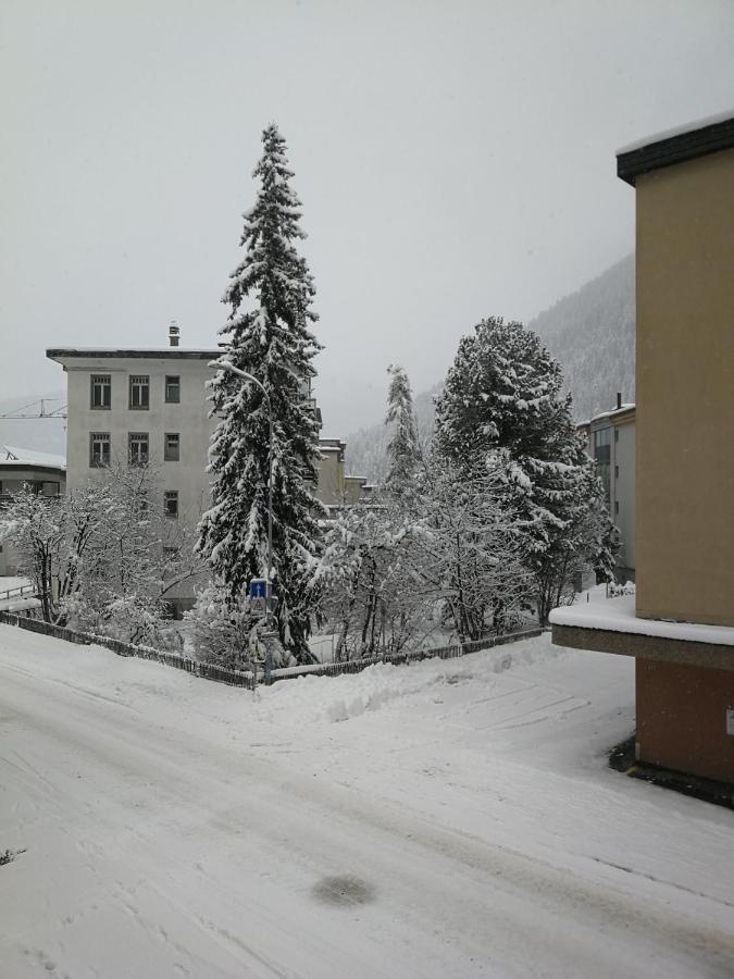 Haus Rhaetikon 1. Og, Links Lejlighed Davos Eksteriør billede